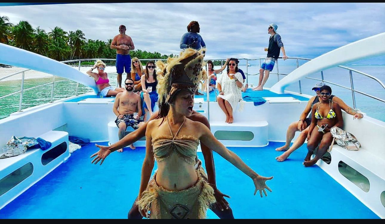 Party Boat: Fiesta en el Caribe